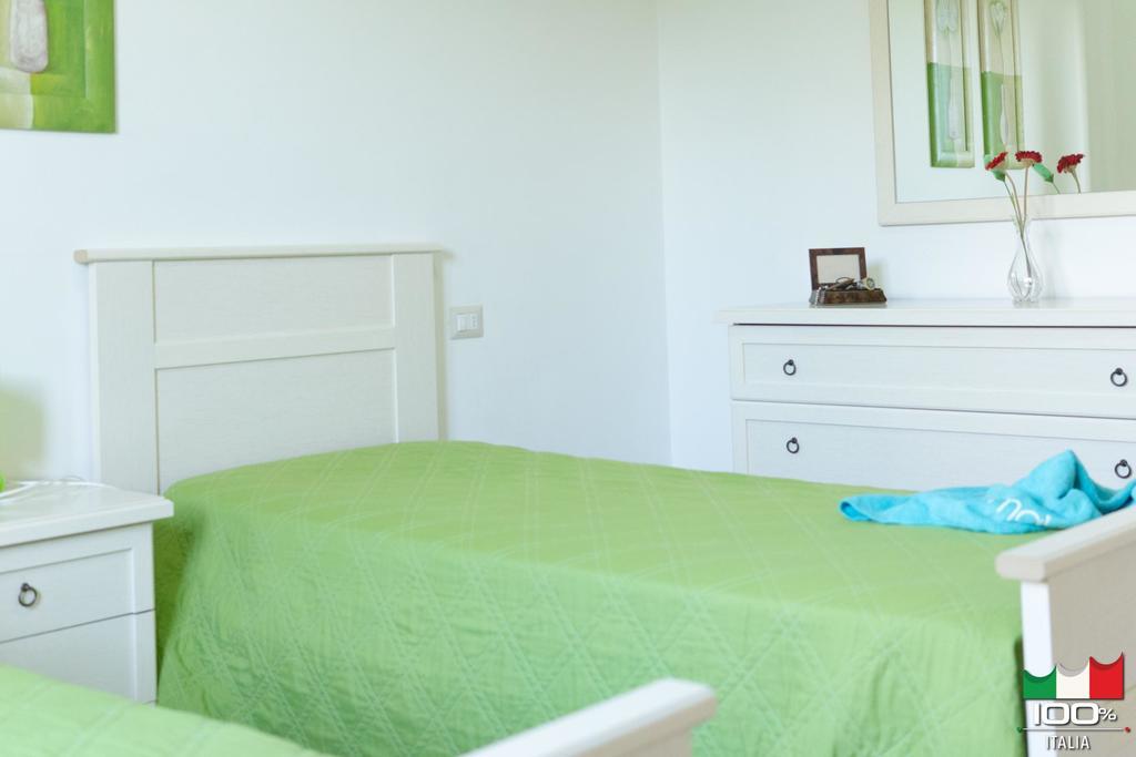 Livingapple Beach Минтурно Екстериор снимка