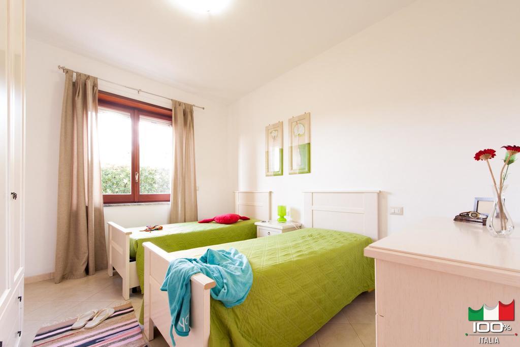 Livingapple Beach Минтурно Екстериор снимка
