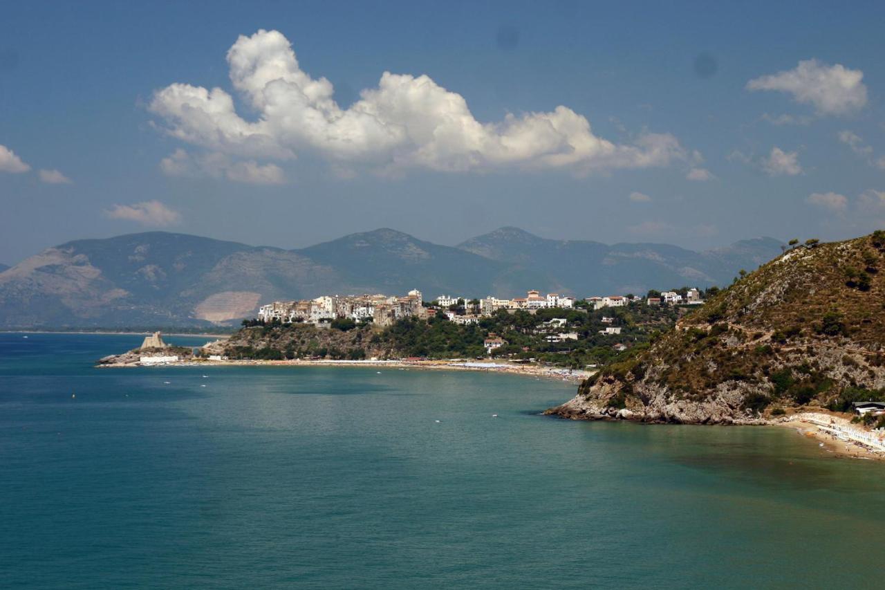 Livingapple Beach Минтурно Екстериор снимка